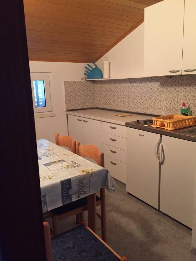 Apartmani Atila Damir オミシュ エクステリア 写真
