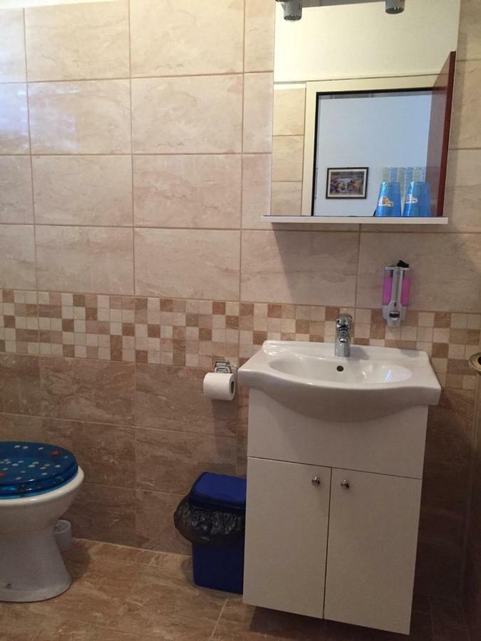 Apartmani Atila Damir オミシュ エクステリア 写真